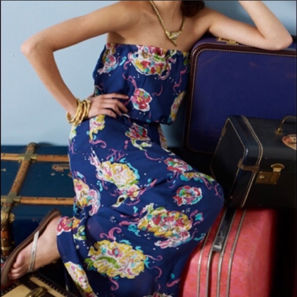 ISO Blaring Sirens maxi dress